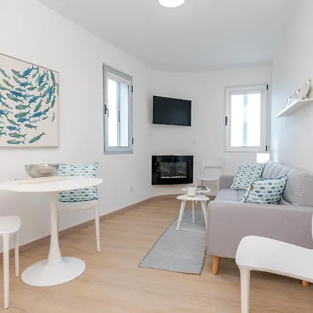 Oceanfront דירה לאגואה