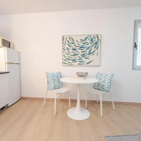 Oceanfront דירה *